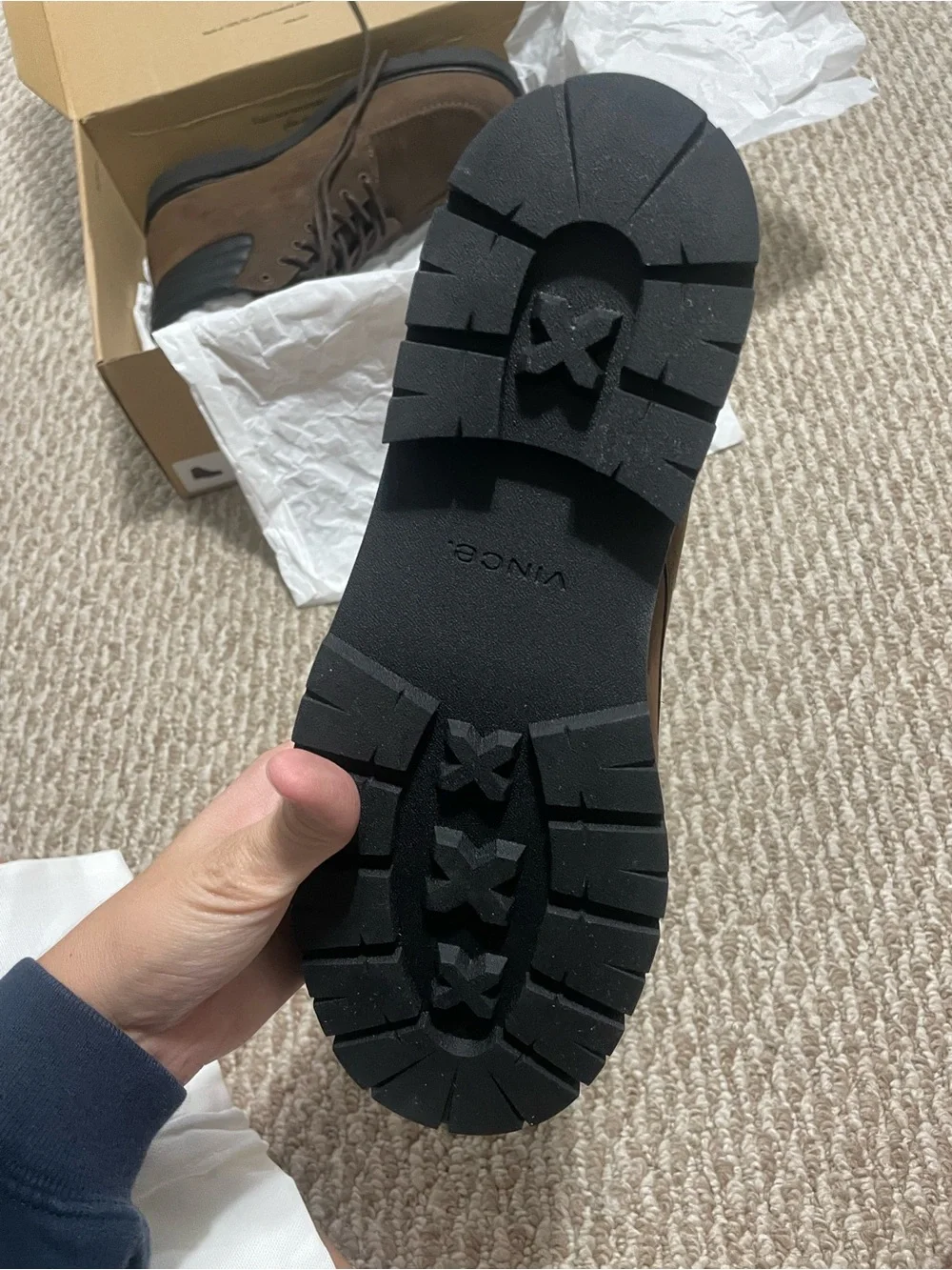 NWT VINCE Men's Leonard Lug-Sole Boots